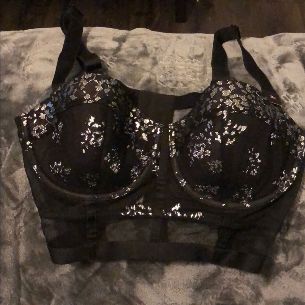 NWT Victoria Secret Lined Very Sexy Bra 36C